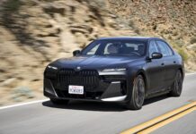 BMW i7 xDrive60 del 2023, un sedán eléctrico a todo lujo