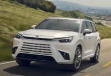 Lexus TX del 2024, con una conducción silenciosa y confortable